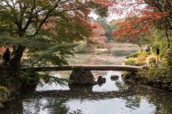 六義園　渡月橋