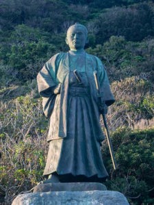 中岡慎太郎像