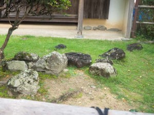日本列島を模した石組